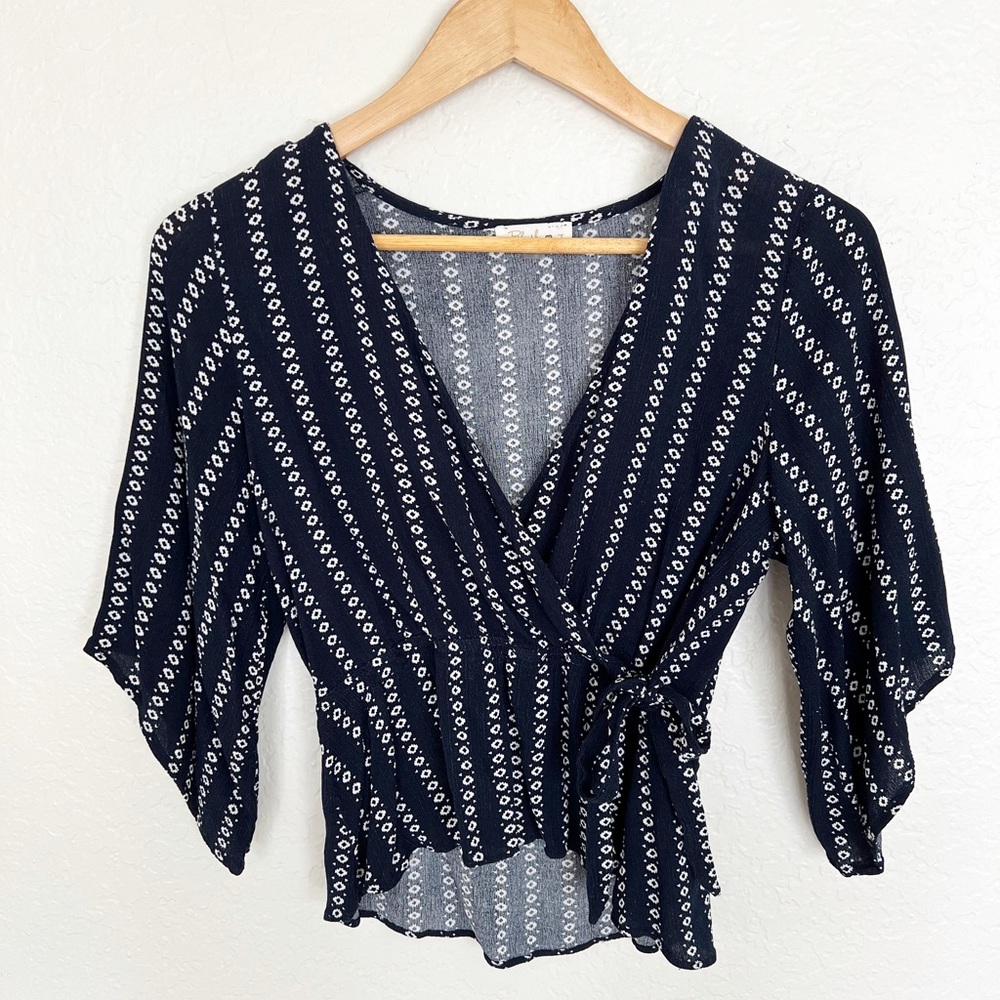 Navy blue flowy top